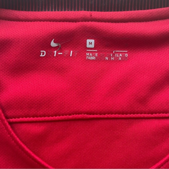 Nike Women's Red and Burgundy Soccer Jersey S - Picture 6 of 7